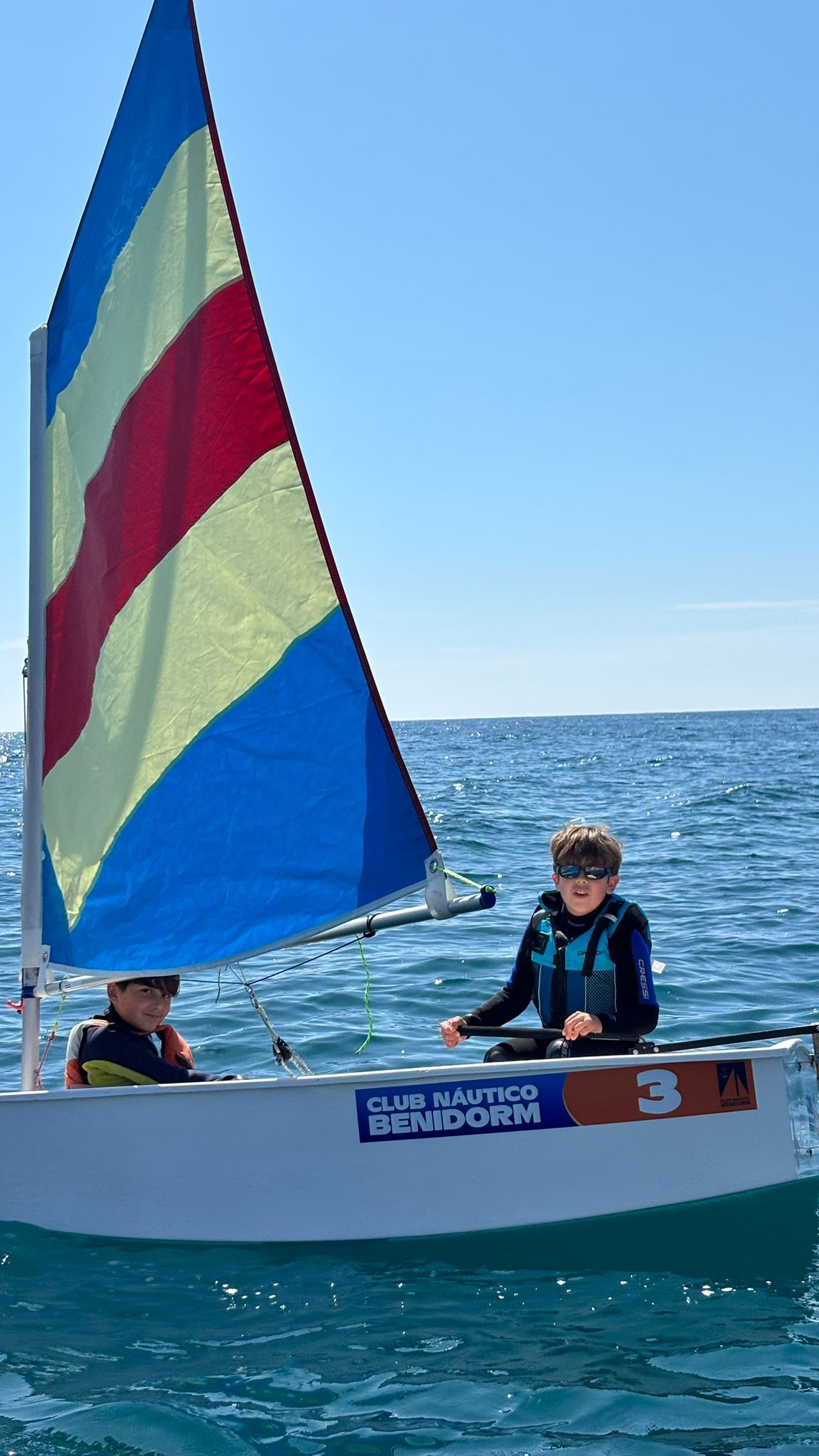 Curso 3 días Optimist (9 a 15 años)- LUNES-MIERCOLES-VIERNES 16.30- 19.30h (9 horas) - Imagen 8