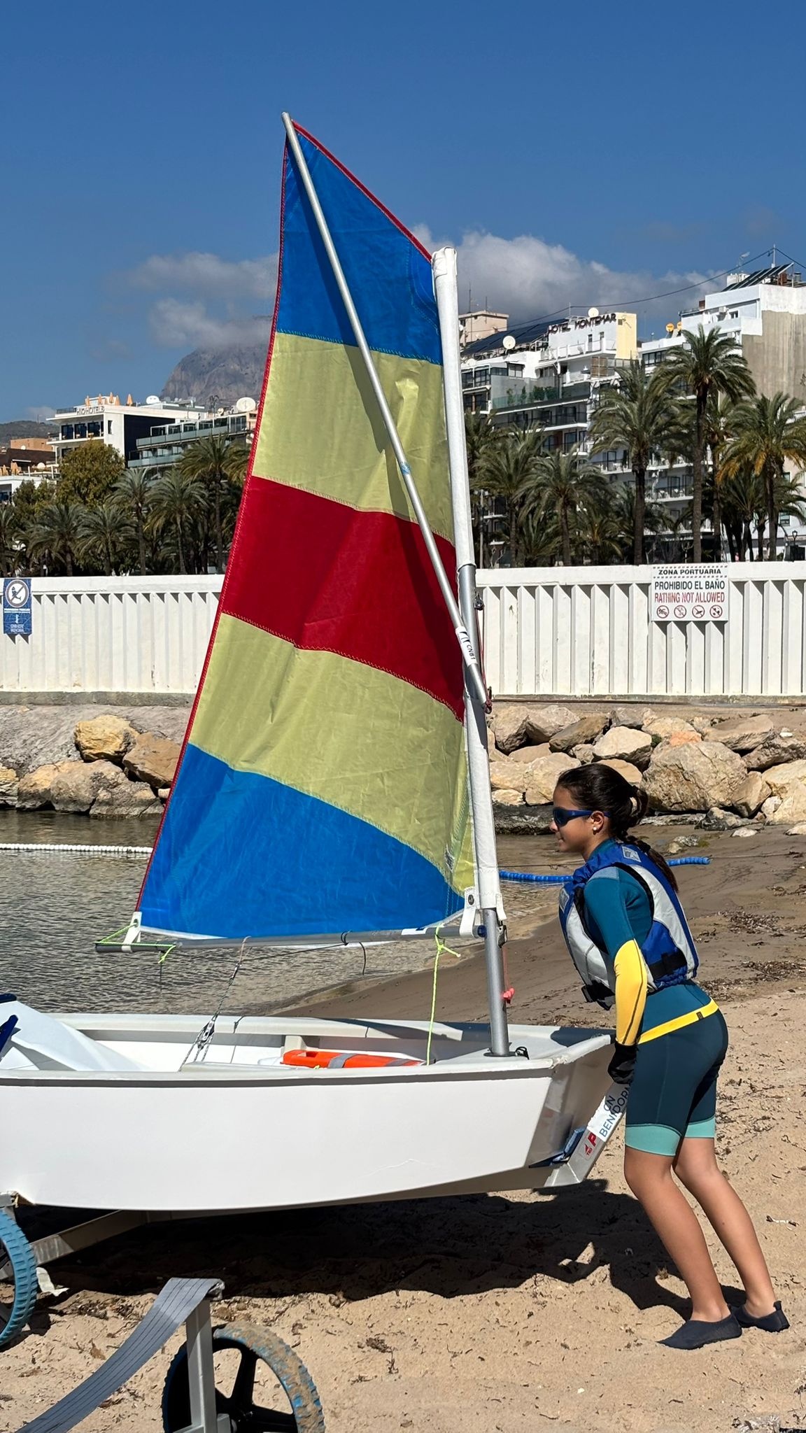 Curso 3 días Optimist (9 a 15 años)- LUNES-MIERCOLES-VIERNES 16.30- 19.30h (9 horas) - Imagen 3